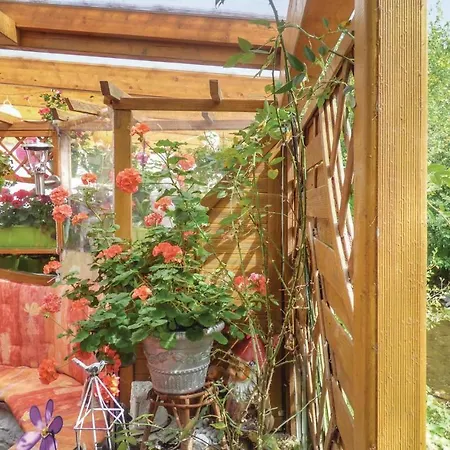 3 Bedroom Cozy In Neumagen-papiermuehle *