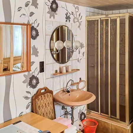 Apartment 3 Bedroom Cozy In Neumagen-papiermuehle