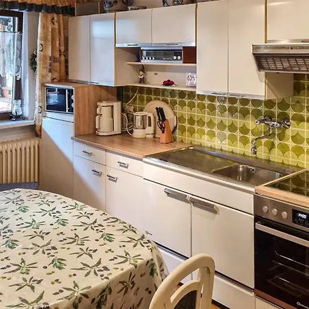 3 Bedroom Cozy In Neumagen-papiermuehle * Trittenheim